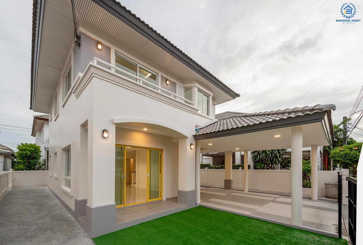 บ้านมือสองตกแต่งใหม่ โครงการ ชวนชื่นโมดัส แจ้งวัฒนะ เนื้อที่ 51.6 ตร.ว. ฟังก์ชัน 3 ห้องนอน 3 ห้องน้ำ จอดรถได้ 2 คัน รองรับทุกการอยู่อาศัย บนทำเลเดินทางเข้า-ออกเมืองสะดวก เชื่อมต่อถนนเลี่ยงเมืองปากเกร็ด, ถนนแจ้งวัฒนะ, ถนนติวานนท์ ใกล้รถไฟฟ้าสายสีชมพู "สถานีเลี่ยงเมืองปากเกร็ด" ทางด่วน "แจ้งวัฒนะ" และเซ็นทรัล แจ้งวัฒนะ